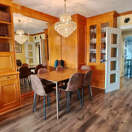 La Elegancia Del Centro By Alogest Saragoça