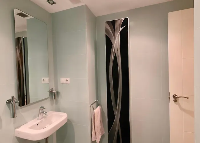 La Elegancia Del Centro By Alogest * Saragoça